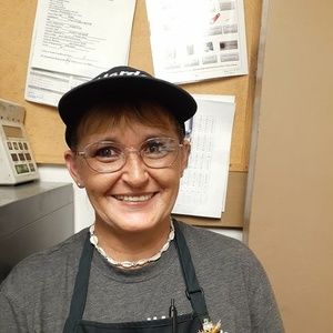 Meet your Posher, Debra